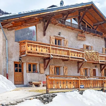 Pretty With Sauna Skiing Nearby *