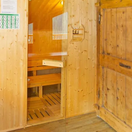Chalet Pretty With Sauna Skiing Nearby